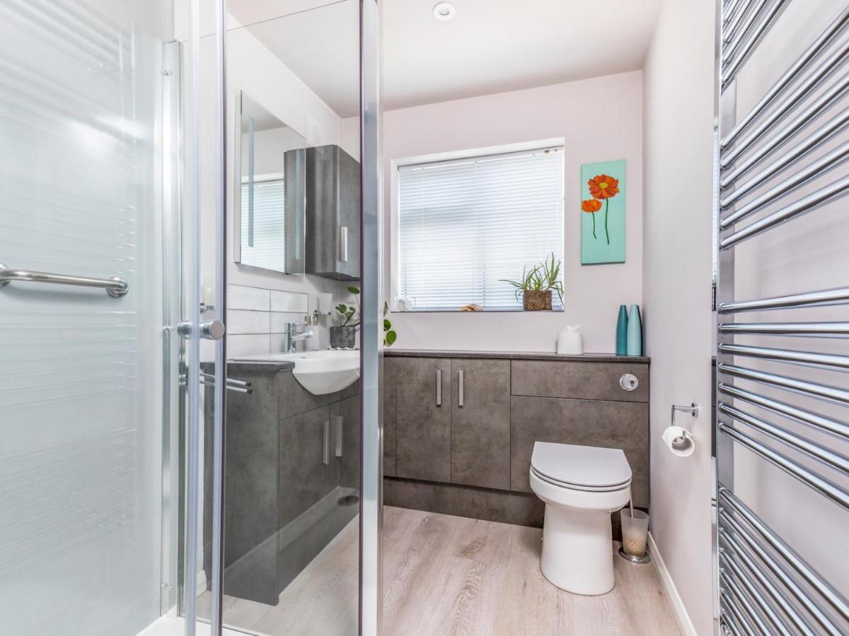 Pass The Keys Charming Apartment Attached To Thatched Cottage Chichester Exteriér fotografie