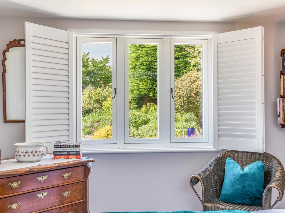 Pass The Keys Charming Apartment Attached To Thatched Cottage Chichester Exteriér fotografie